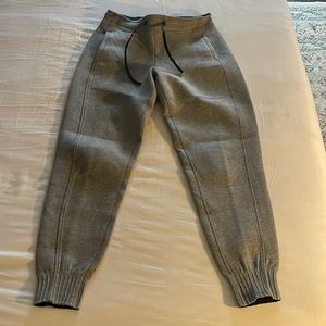 Good condition lulu lemon joggers